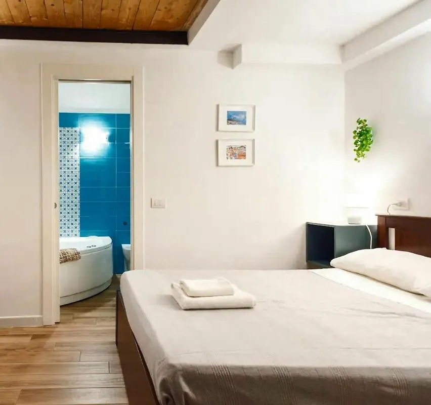 Rega Holiday House Naples 0*,